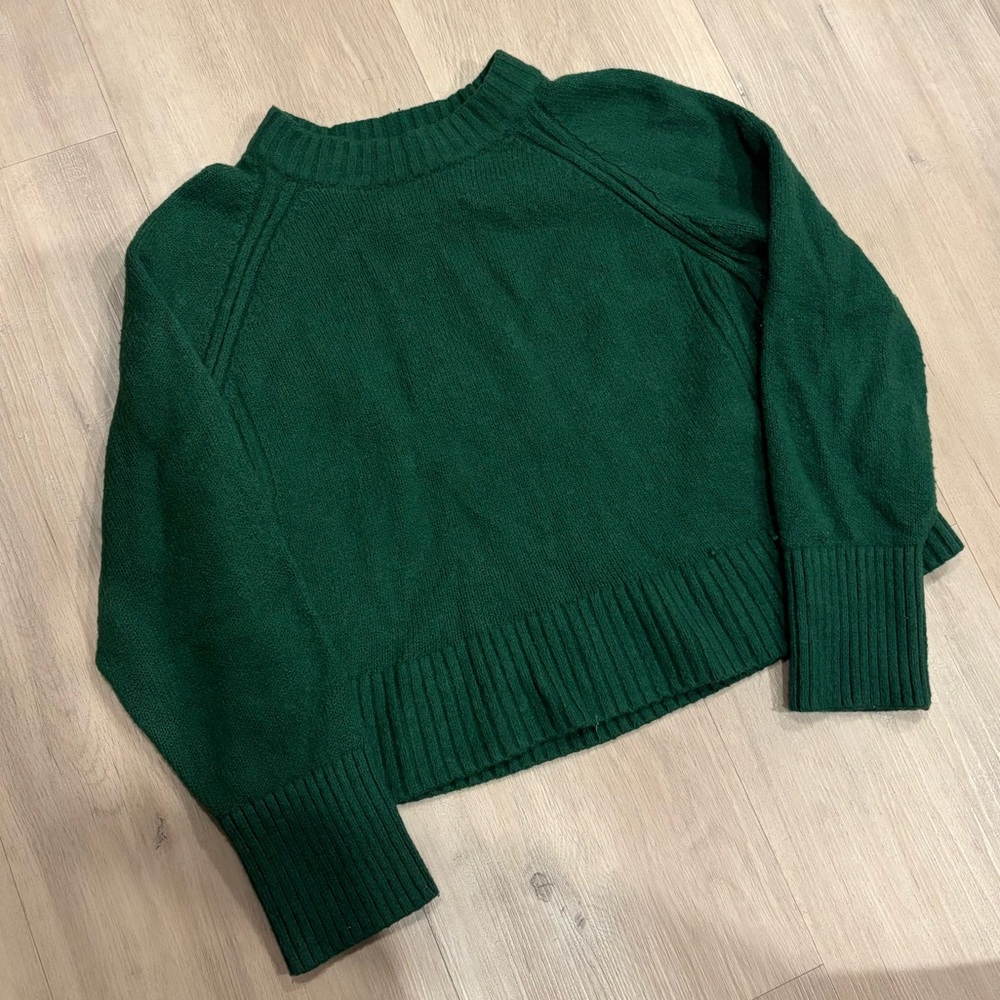 Old Navy Forest Green Crewneck Pullover Sweater